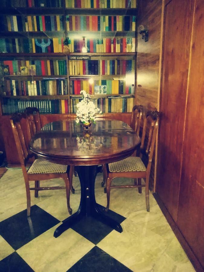 Apartment K. Gamsakhurdia St. Батумі Екстер'єр фото
